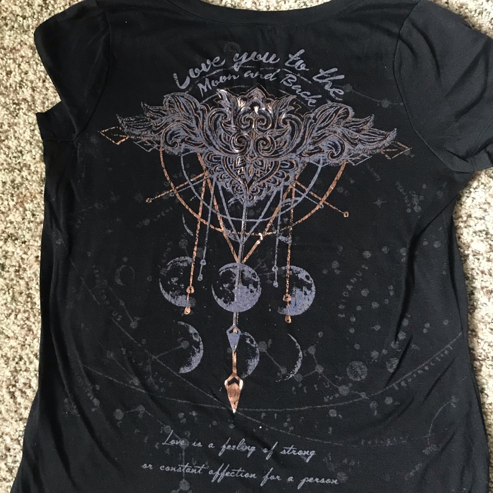 V neck screen tee